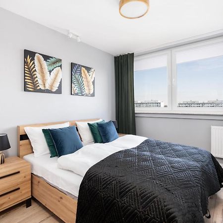 Stylish Apartment Near Wroclavia For 4 Guests By Noclegi Renters 브로츠와프 외부 사진