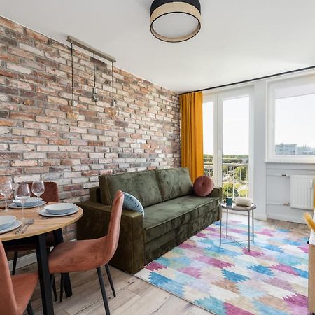 Stylish Apartment Near Wroclavia For 4 Guests By Noclegi Renters 브로츠와프 외부 사진